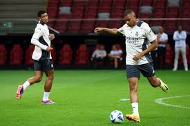 一个专注内 一个专注内